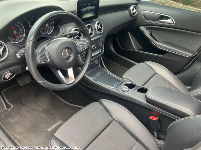 Mercedes-Benz A200 1.6 TURBO 2017/2018